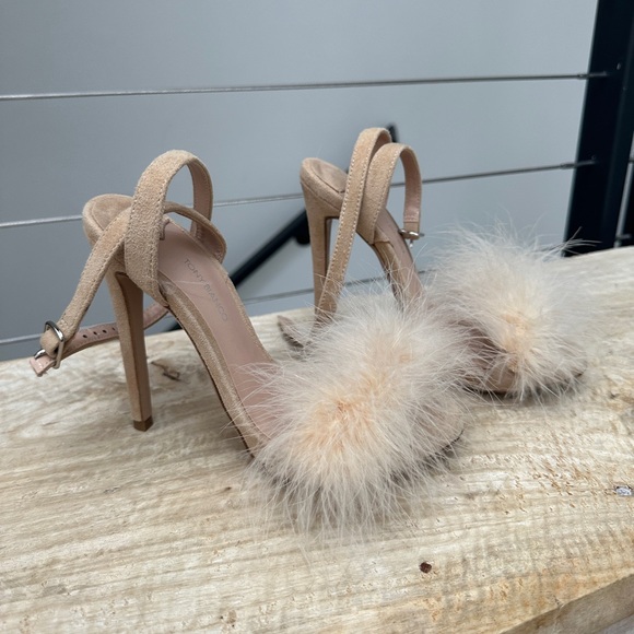 Tony Bianco Avery Tan Suede Fur Heel – Luxury Statement Sandal | Size 6 - Picture 3 of 9